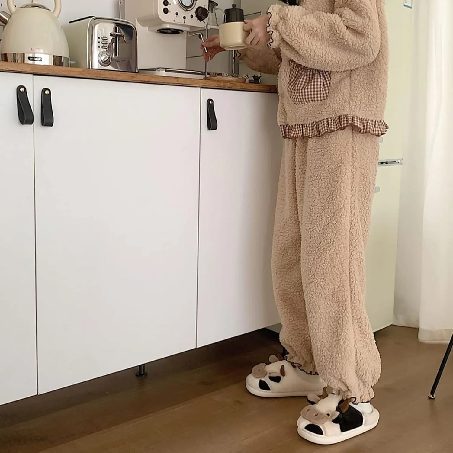 Fuzzy Cow Slippers for Women Men, Cute Cotton Animals House Shoes Fluffy Plush Slippers for Girls Indoor Living Room Bedroom