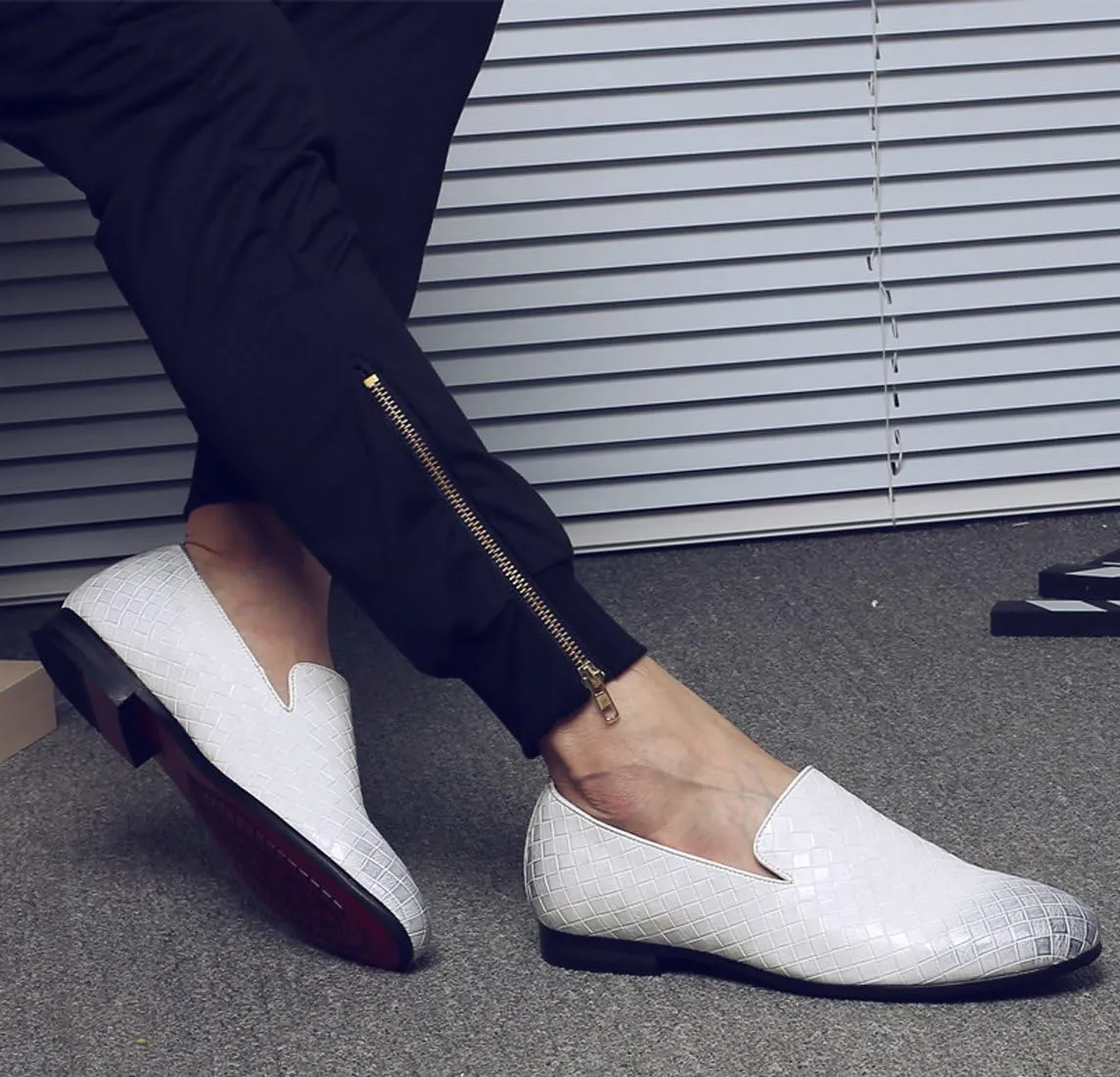 Santimon Mens Loafers Fashion Weave Dress Driving Flats Slip on Penny Loafer Casual Shoes Black Blue Red White