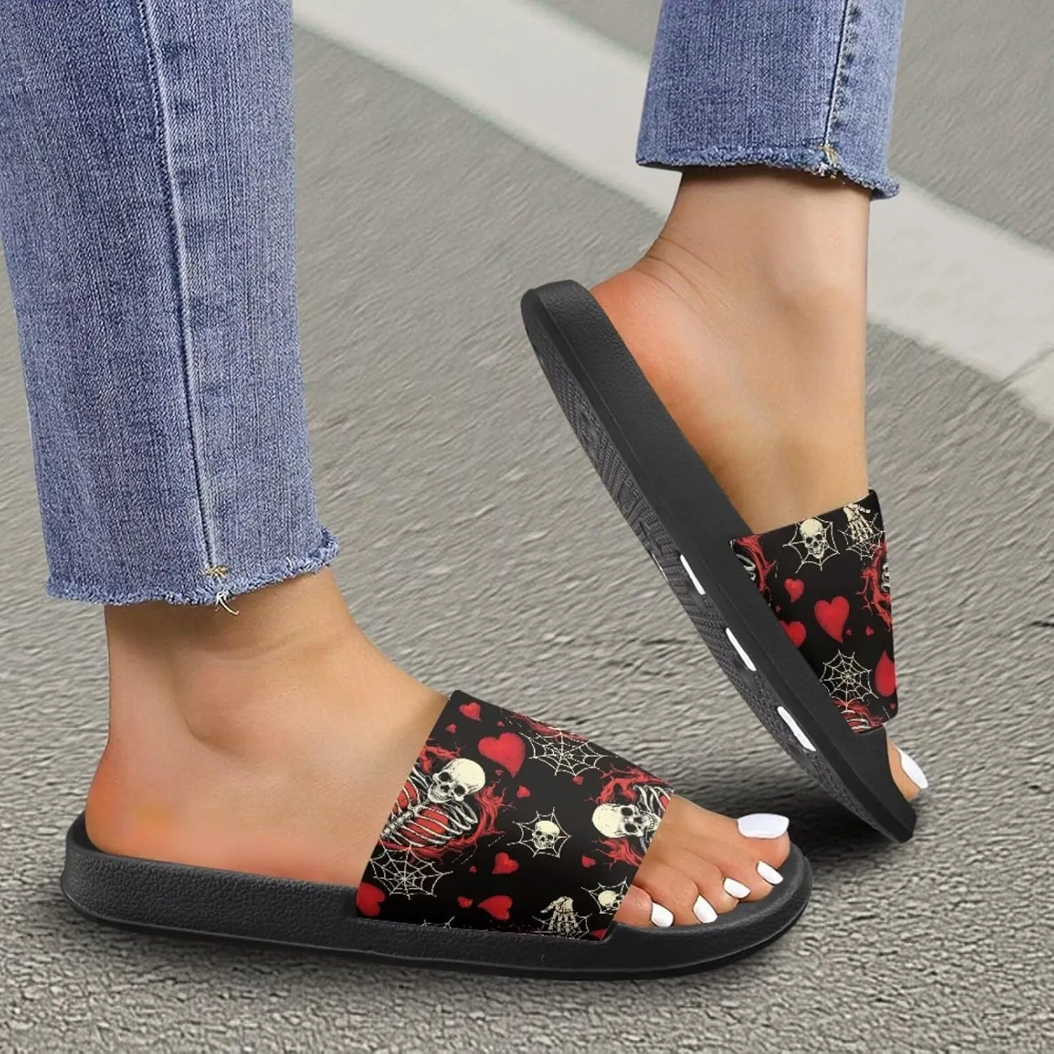 Skull Sandals Women Non-Slip Single Band Slide Sandals Non-Slip Soft Sole Flat Slippers For Indoor Outdoor