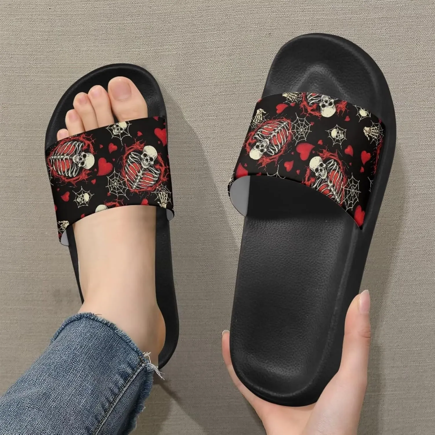 Skull Sandals Women Non-Slip Single Band Slide Sandals Non-Slip Soft Sole Flat Slippers For Indoor Outdoor
